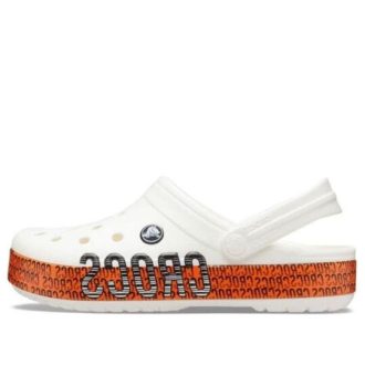 Sandália Crocs Crocband Logo Motion Clog Unissex Branca Laranja “Branco Laranja” 206381-127
